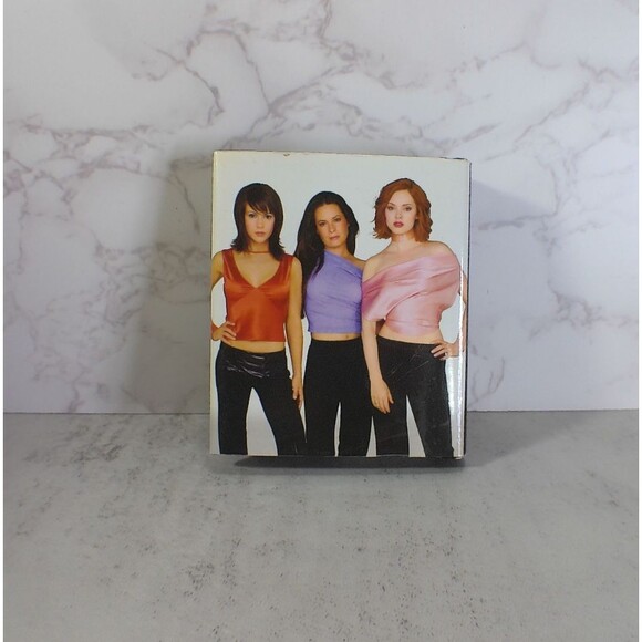 VTG Charmed The Book Of Love Spells Rituals Mini Edition Hardcover Running Press - Picture 2 of 6